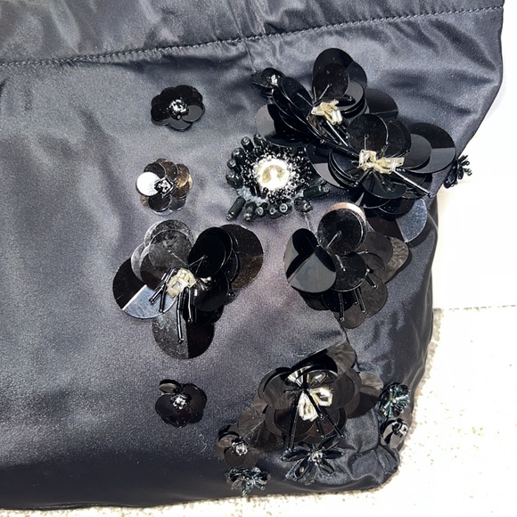 Tory Burch Flower Cluster Tote in Black - Picture 3 of 10